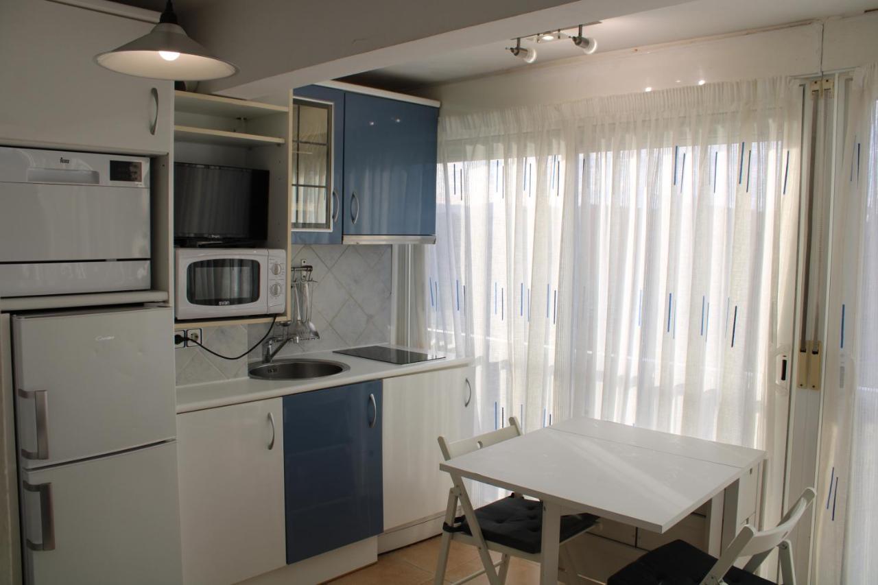 Estudio Primera Línea De Mar Con Piscina Y Párking Apartamento Platja d'Aro Exterior foto